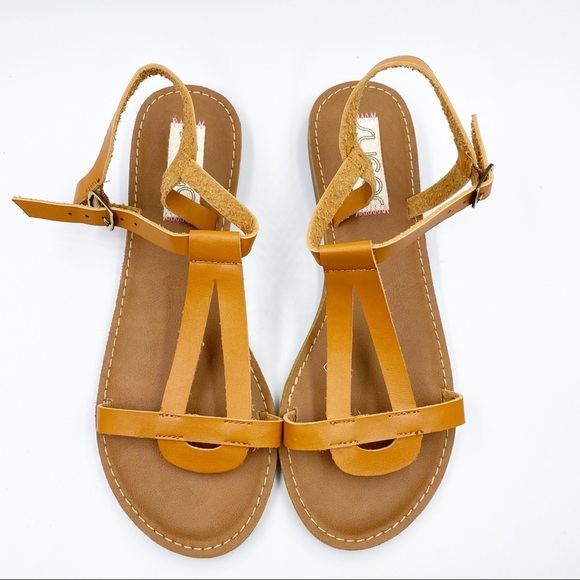 Sugar Sandals Brown Strapy Adjustable Buckle - Picture 1 of 5